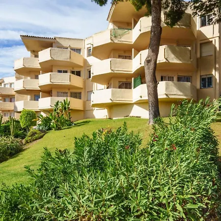 Riviera Gem: Stunning Sea View Terrace